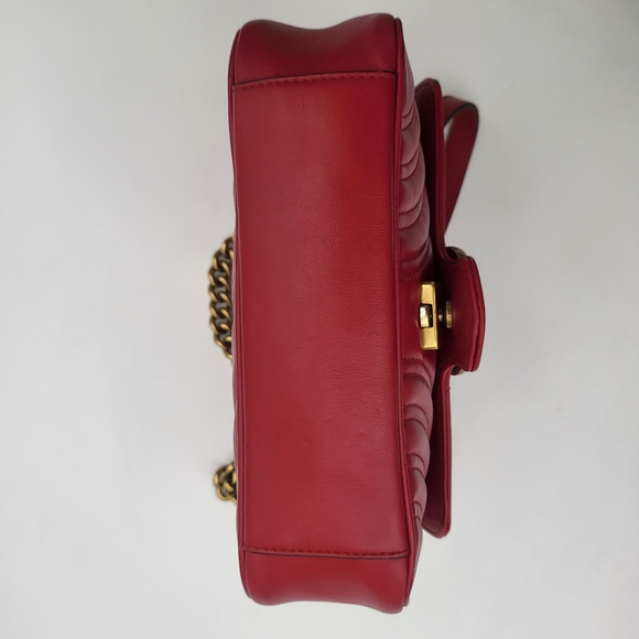 Gucci GG Marmont Mini Flap Bag Matelasse Chevron Leather.. Authentic.. w/COA.. - Picture 6 of 16